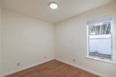 Main picture of 2622 1st St