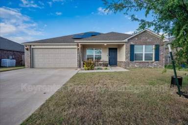 Main picture of 551 SE 4th St