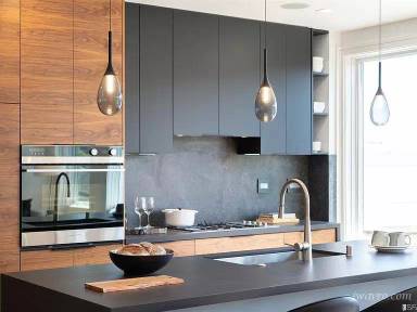 Main picture of 4 25th Ave