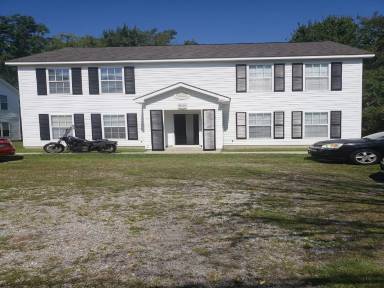 Main picture of 910 S Poplar Dr