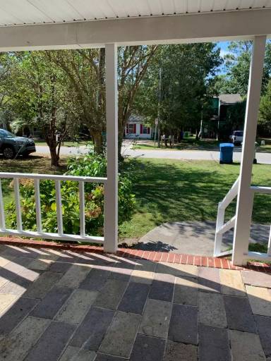 Main picture of 215 Hillsdale Dr