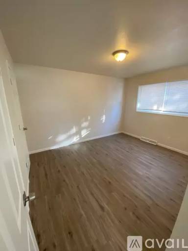 Main picture of 3240 N Julia St