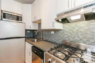 Main picture of 511 W Belmont Ave