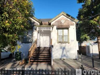 Main picture of 680 S Almaden Ave