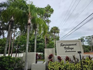 Main picture of 171 Springwood Cir