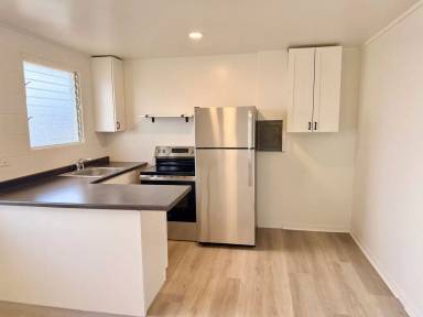 Main picture of 2160 W Vineyard St