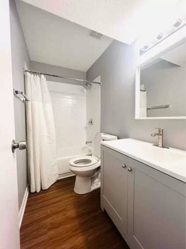 Main picture of 1758 Willoway Cir S