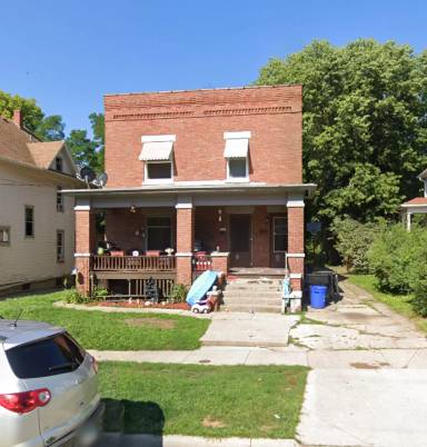 Main picture of 117-119 S Gardiner Ave