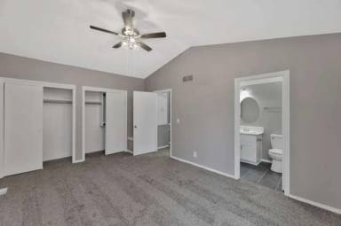 Main picture of 8803 W Westlawn St