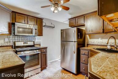 Main picture of 3055 W 18th Ave