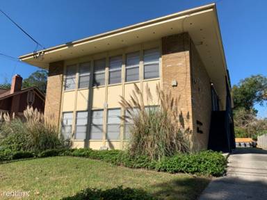 Main picture of 3877 Herschel St