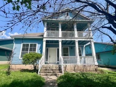 Main picture of 725 Sampson