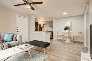 Main picture of Alcove Oaks