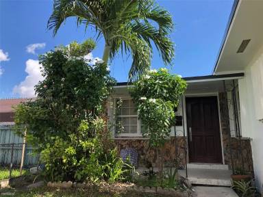 Main picture of 3621 SW 89th Ct