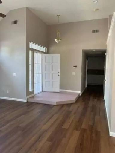 Main picture of 2147 E Pryor Dr