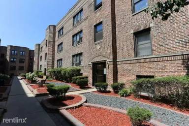 Main picture of 3726 N Pine Grove Ave