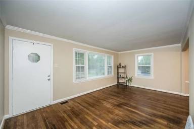 Main picture of 1424 Golden Dr