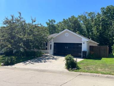 Main picture of 15958 Tracker Ln