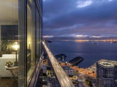 Main picture of One Rincon Hill