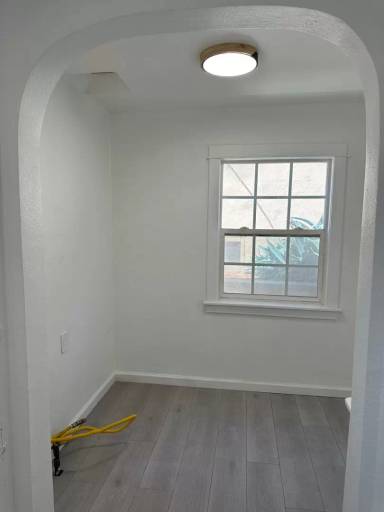 Main picture of 3733 Bostwick St