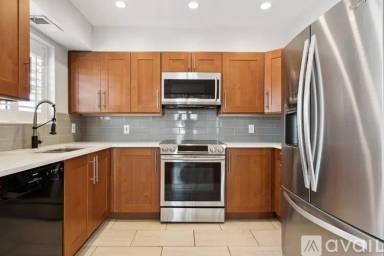 Main picture of 4327 N 28th St