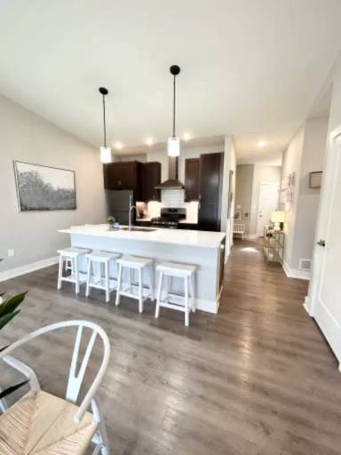 Main picture of 1850 Lighthouse Ln