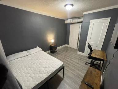Main picture of 1253 Cannon St