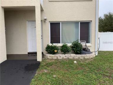 Main picture of 22278 Vick St