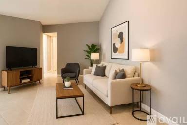 Main picture of 282 Norwich L