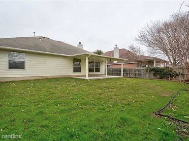 Main picture of 4404 S Summercrest Loop