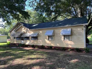 Main picture of 109 Arrowood Dr