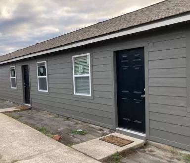 Main picture of 1035 Giovanni St