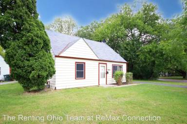 Main picture of 2884 Woodland Ave