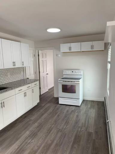 Main picture of 1643 6th Ave E