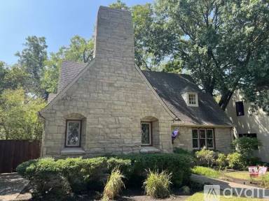 Main picture of 3209 Mockingbird Ln
