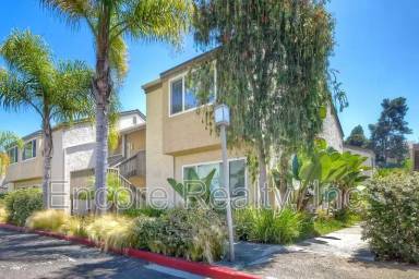 Main picture of 8545 Villa La Jolla Dr