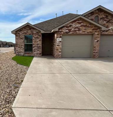 Main picture of 2401 144th St