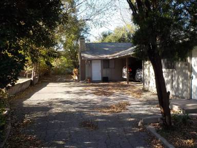 Main picture of 2708 Parker Ln