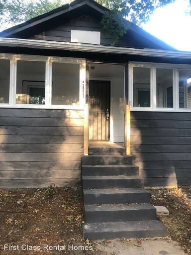 Main picture of 3987 Tyler St