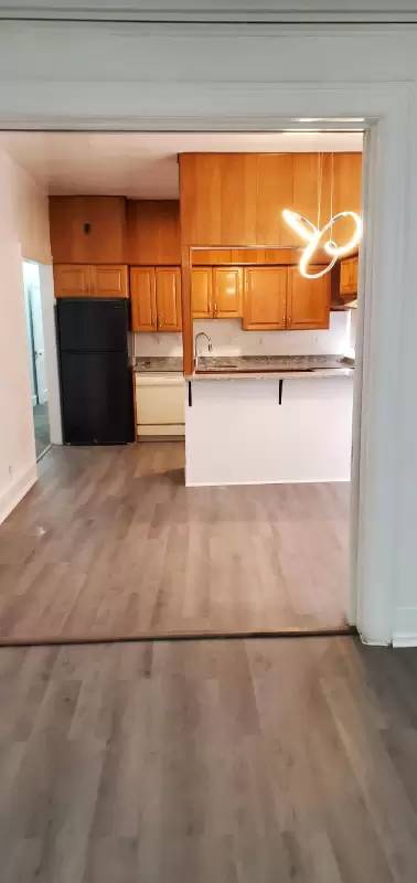 Main picture of 5729 N Park Ave