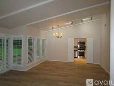 Main picture of 26 Stanford Cir