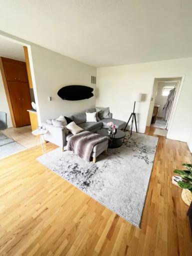 Main picture of 1117 10th St