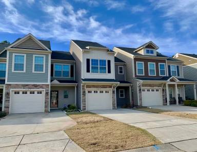 Main picture of 207 Beaconwood Ln