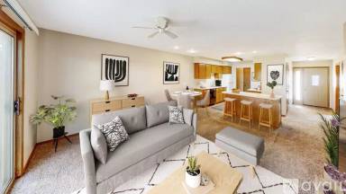Main picture of 517 S Lewis Dr