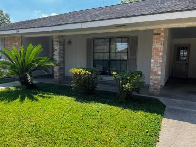 Main picture of 116 Canada Dr