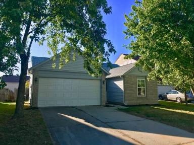 Main picture of 2340 Rostock Ct