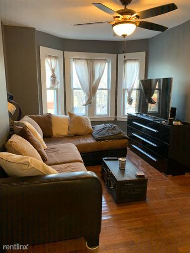 Main picture of 60 Saint James St