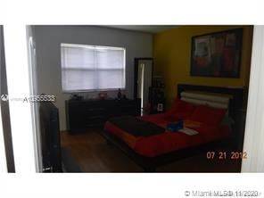 Main picture of 2710 SW 154th Ct