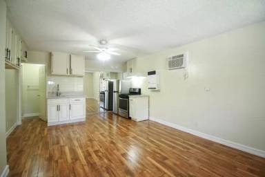 Main picture of 393 Adena St