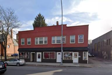 Main picture of 731 E Main St
